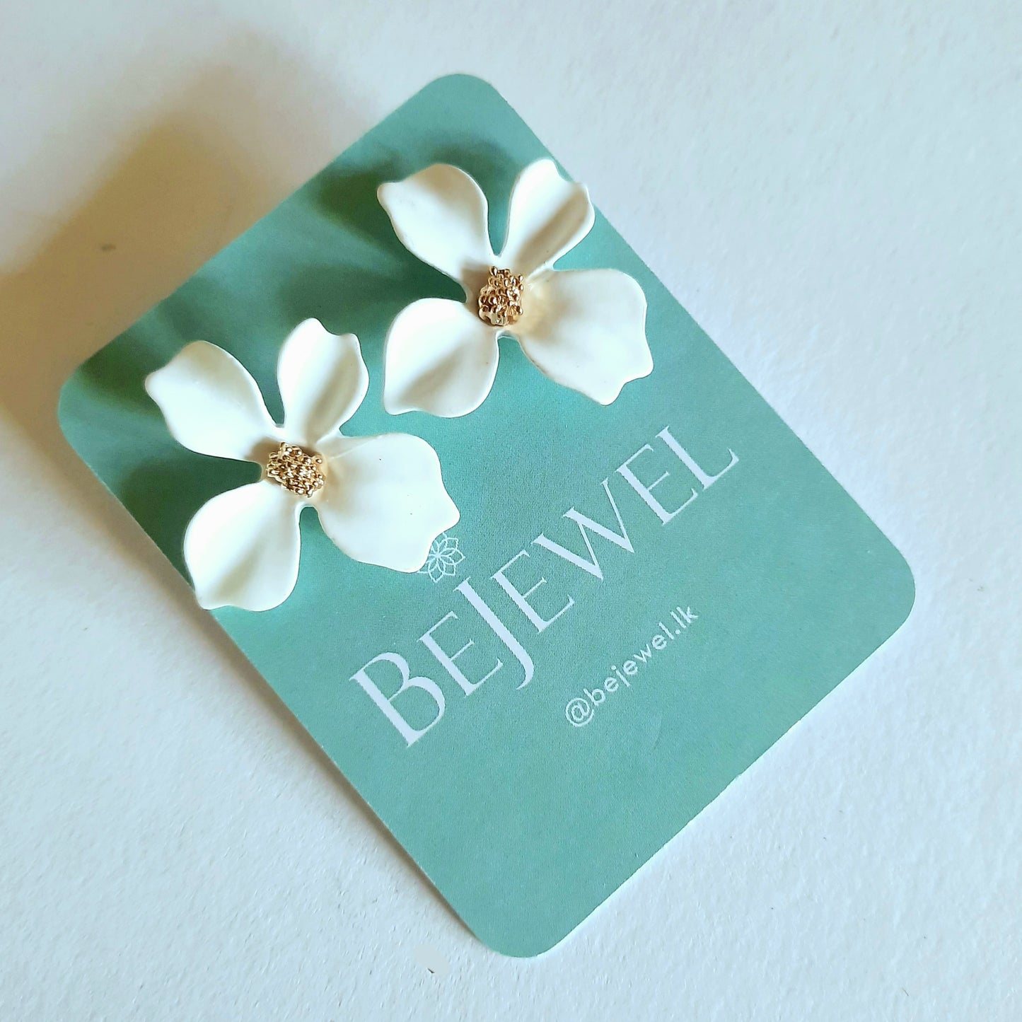 Flower Stud Earrings  - White